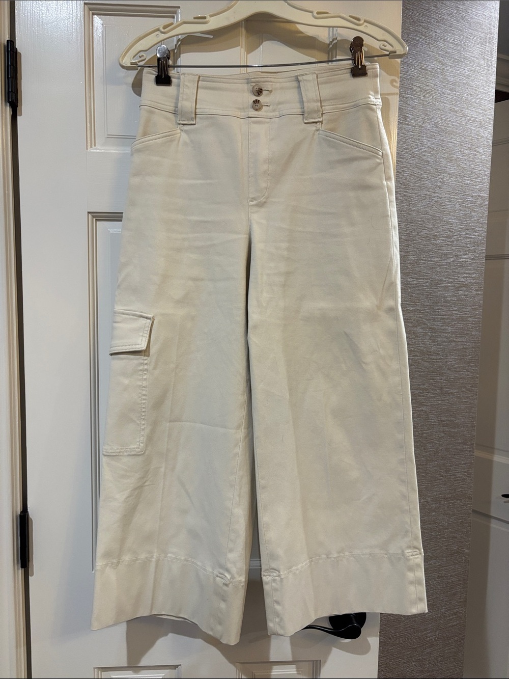 SPANX Cream Wide-Leg Crop Cargo pants